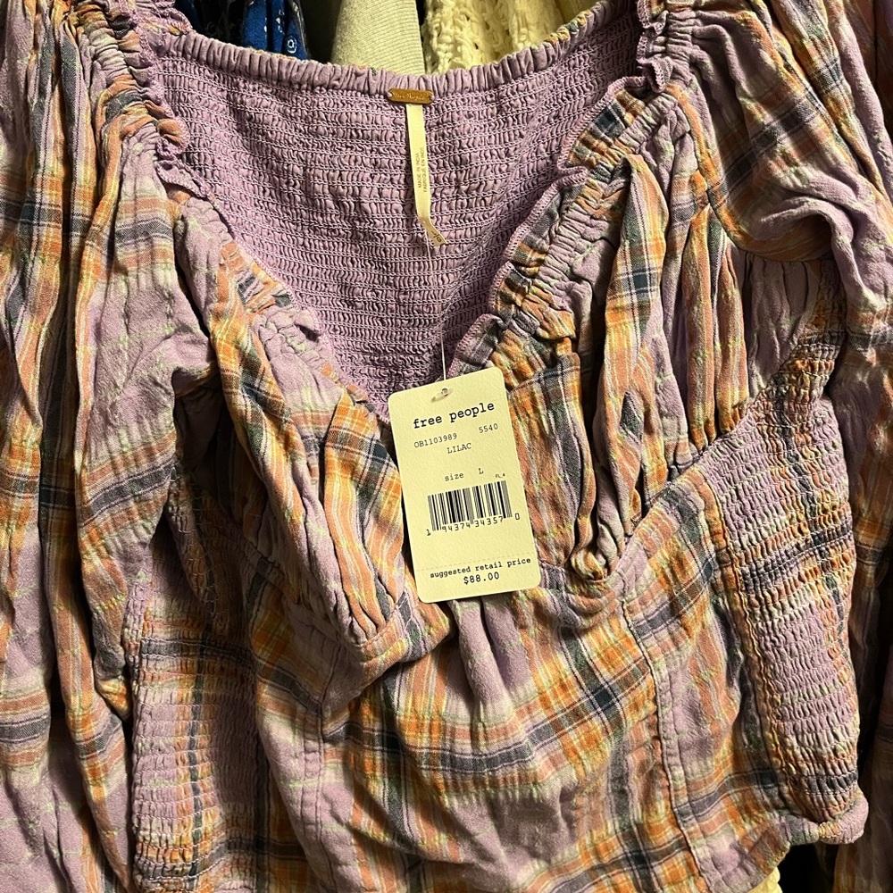 Free people cherry bomb lilac top size large, worn once